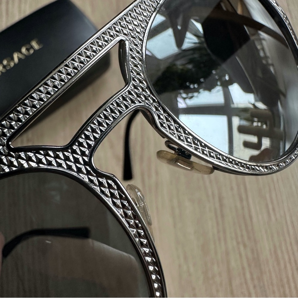 VERSACE Metal Aviator Sunglasses - Picture 3 of 7